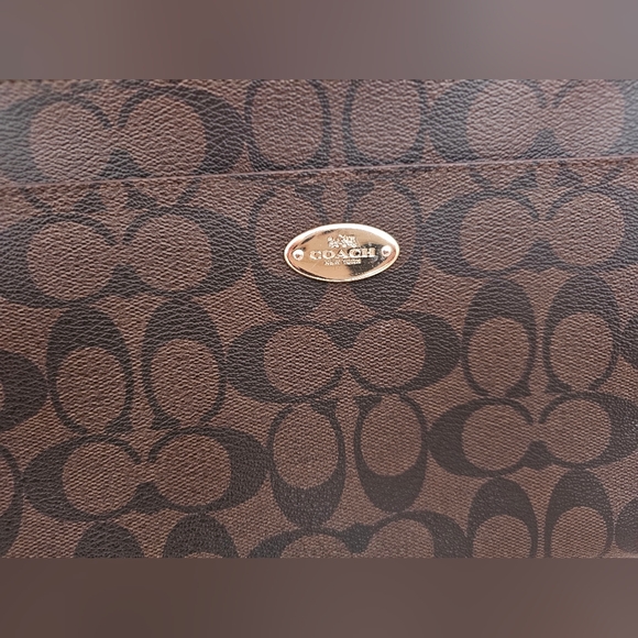 Coach: Bag & Wallet 💯 - Picture 2 of 16